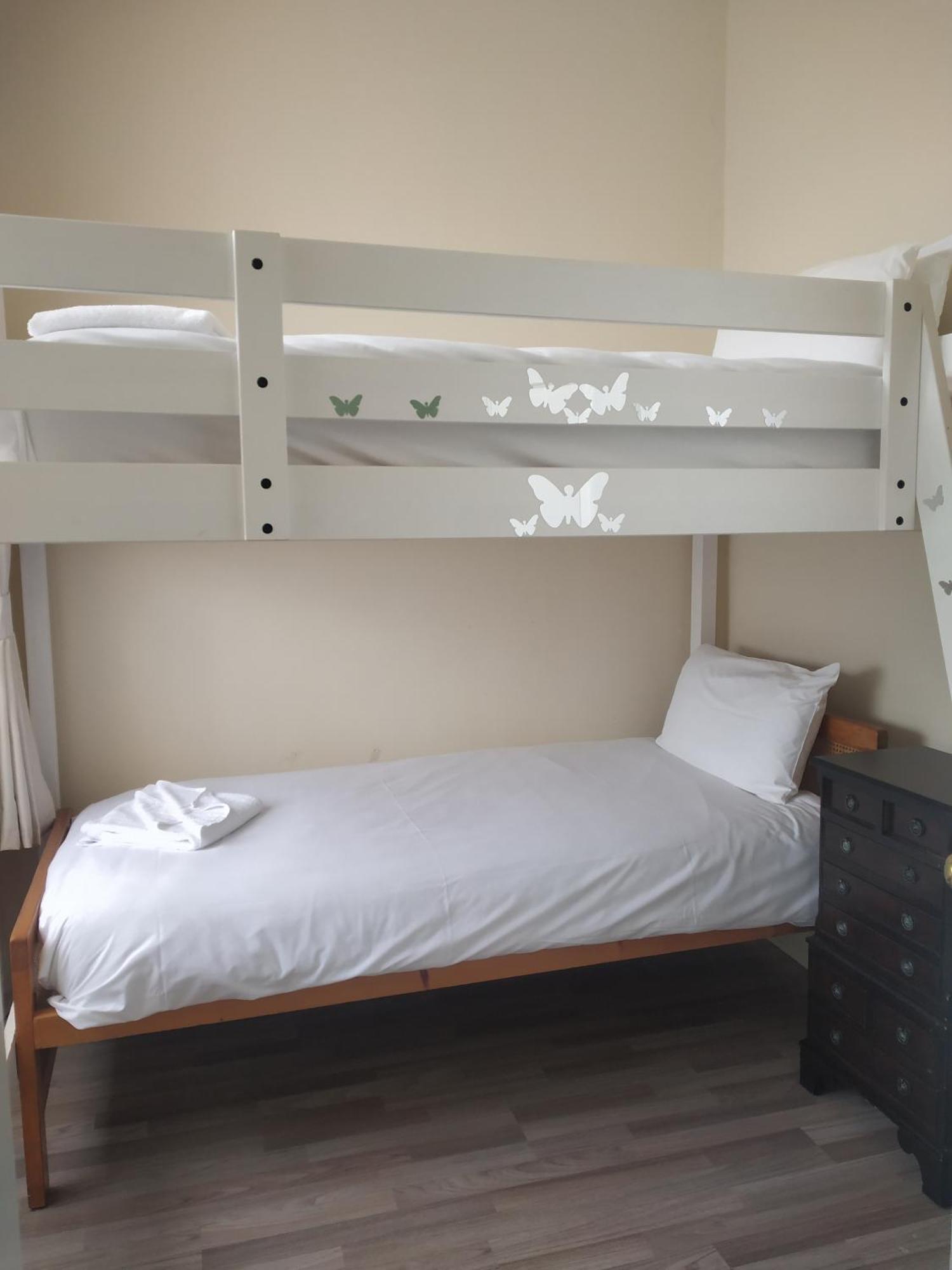 Glasgow City Charlotte Service Aparments Bagian luar foto