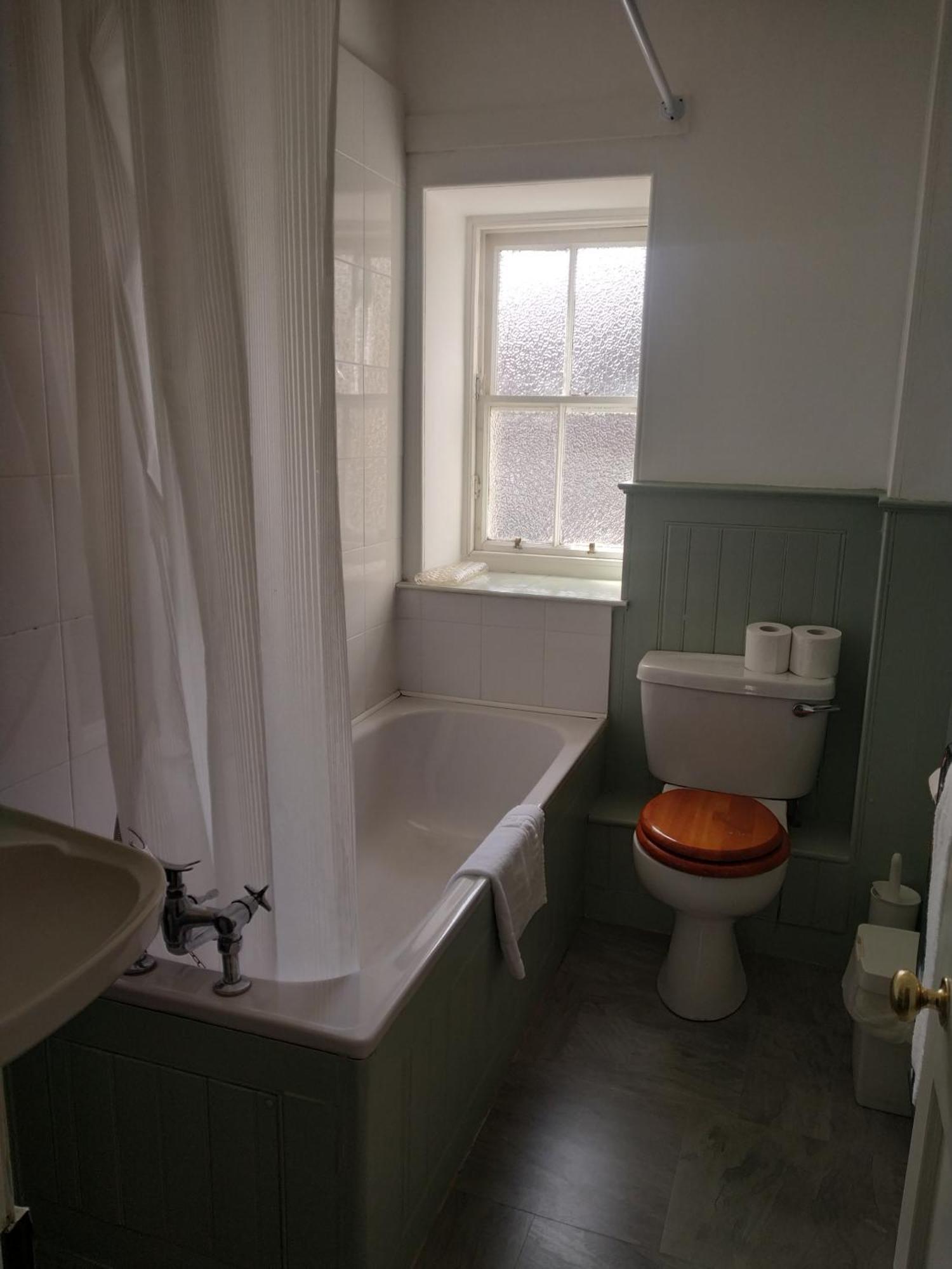 Glasgow City Charlotte Service Aparments Bagian luar foto