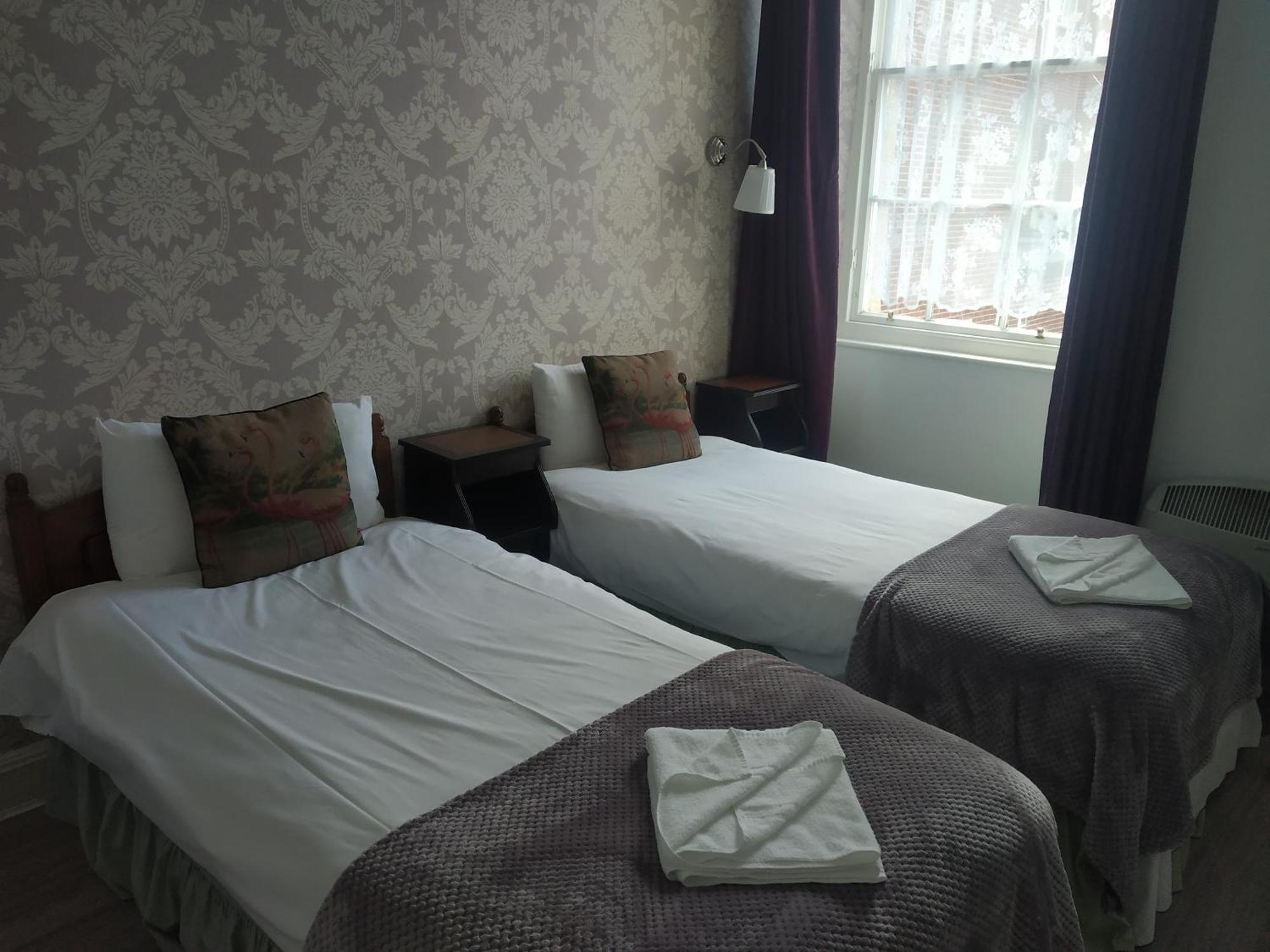 Glasgow City Charlotte Service Aparments Bagian luar foto