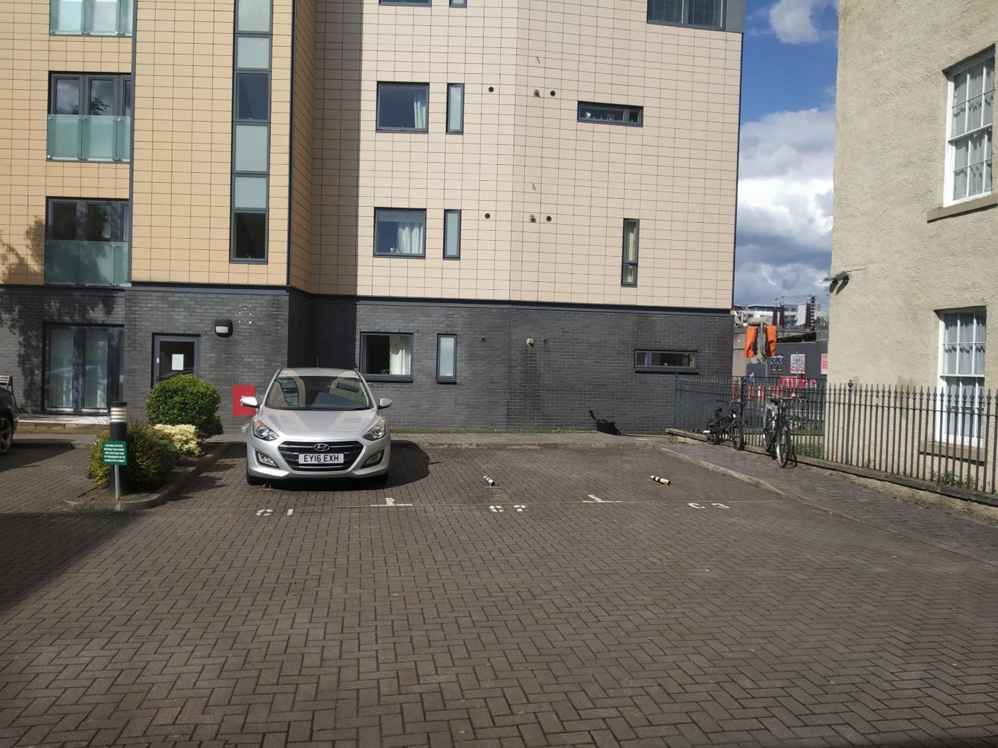 Glasgow City Charlotte Service Aparments Bagian luar foto